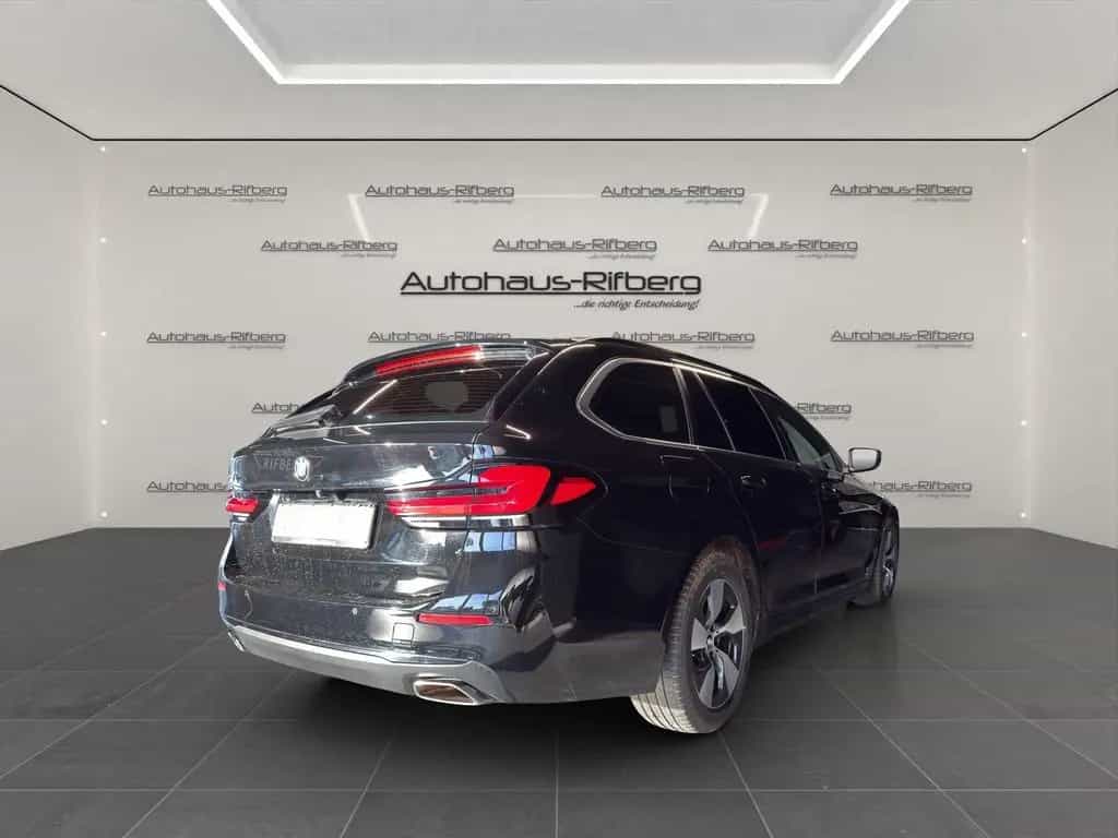 BMW 5 Series 520 d TOURING/LIVE COCKPITTPROF/NAVI/LED/DAB/PDC 10/2022-photo-5