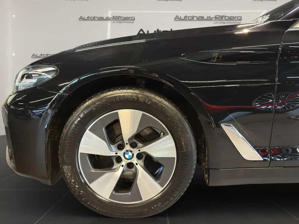 BMW 5 Series 520 d TOURING/LIVE COCKPITTPROF/NAVI/LED/DAB/PDC 10/2022-photo-6