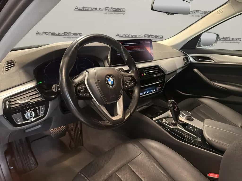 BMW 5 Series 520 d TOURING/LIVE COCKPITTPROF/NAVI/LED/DAB/PDC 10/2022-photo-7