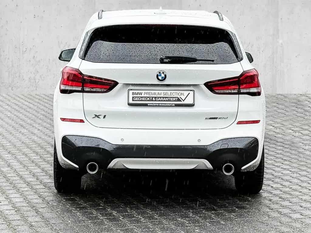 BMW X1 sDrive18d M Sport AHK+RFK+NAVI+LED+PDC+LEDER 06/2021-photo-2