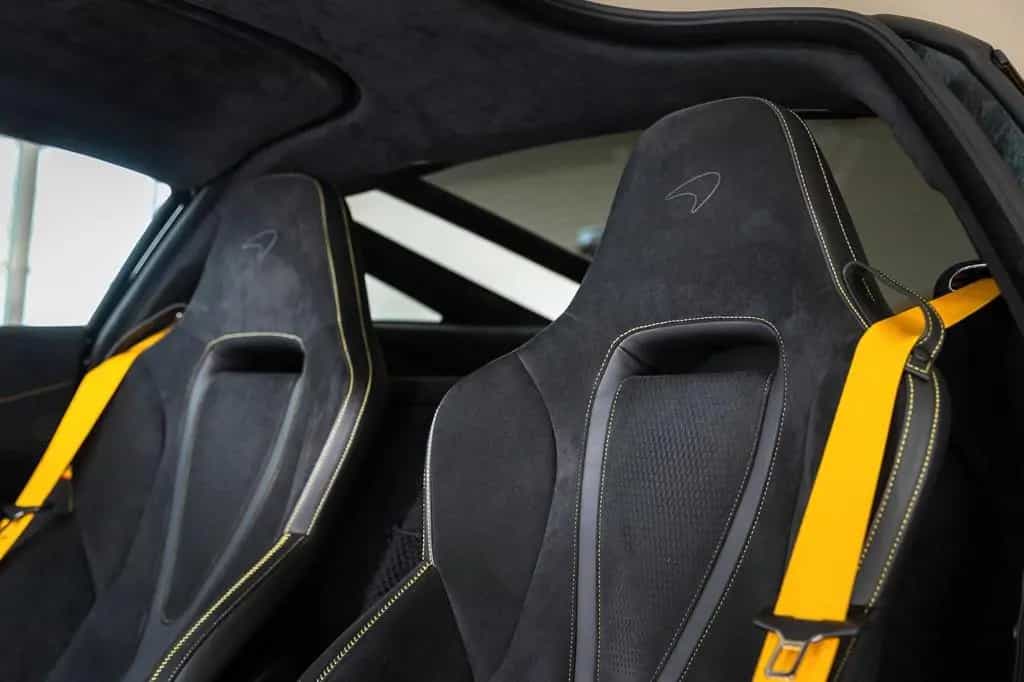 McLaren 750S Coupe - B&W - Performance interior 05/2025-photo-11
