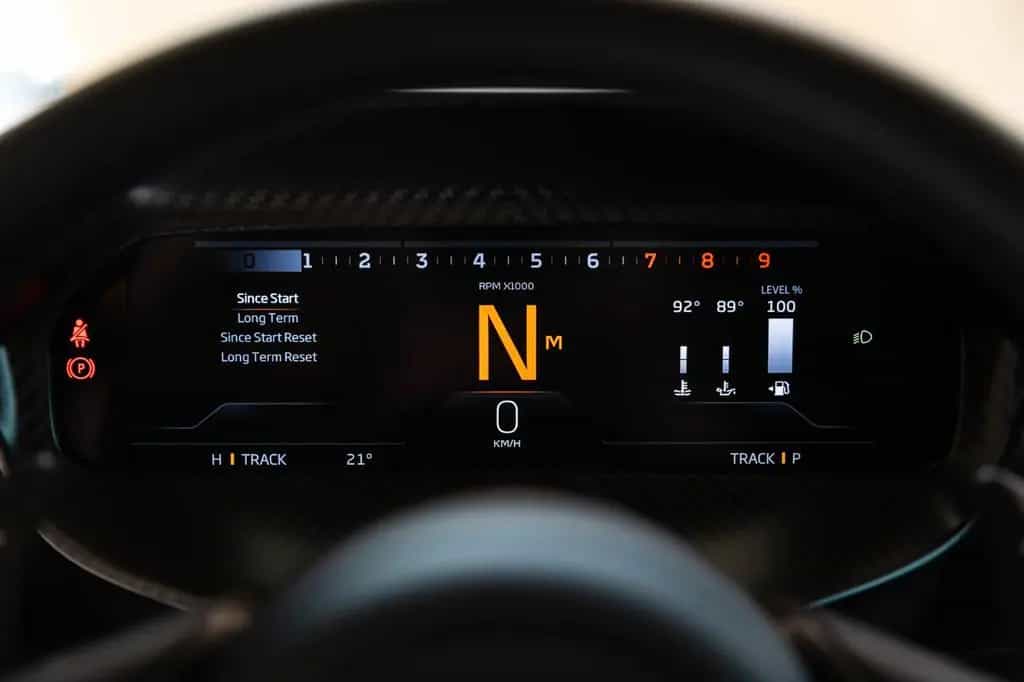 McLaren 750S Coupe - B&W - Performance interior 05/2025-photo-14