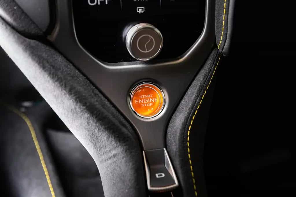 McLaren 750S Coupe - B&W - Performance interior 05/2025-photo-16