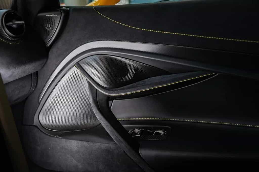 McLaren 750S Coupe - B&W - Performance interior 05/2025-photo-24