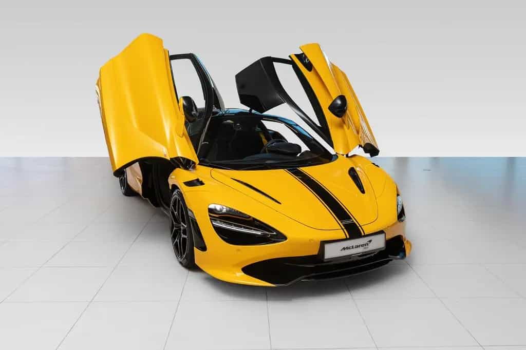 McLaren 750S Coupe - B&W - Performance interior 05/2025-photo-33