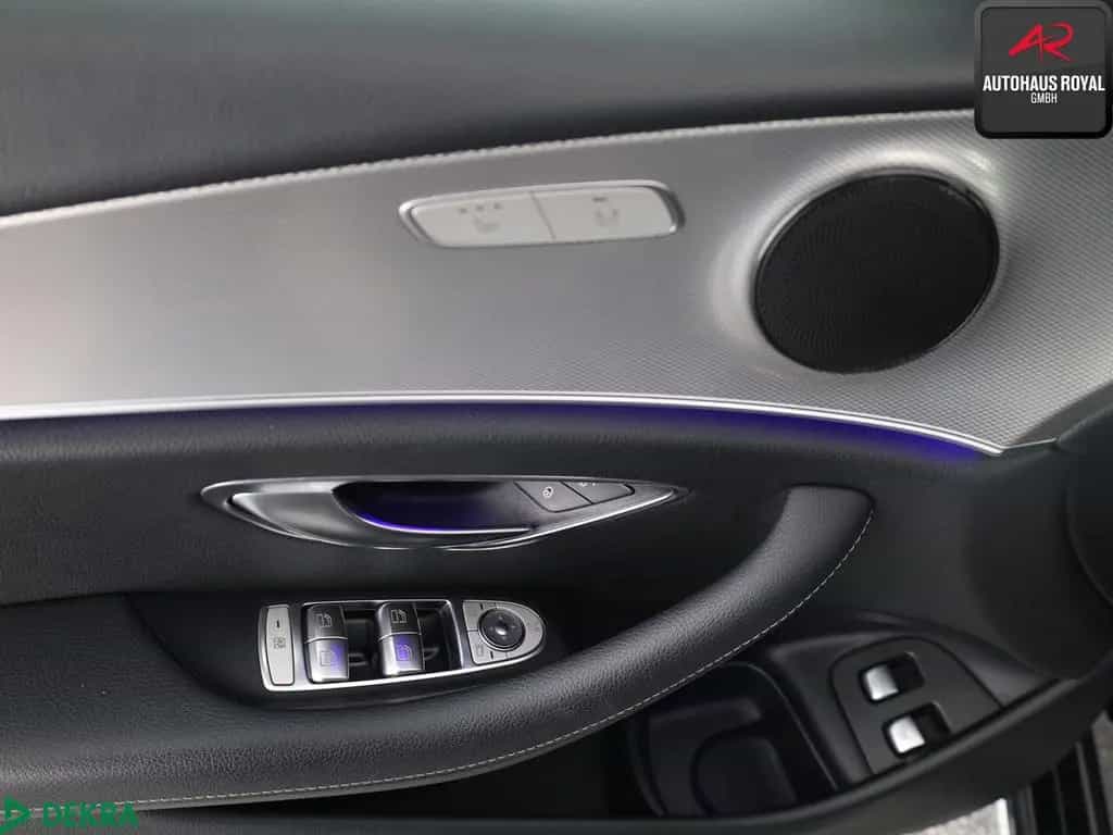 Mercedes-Benz E-Class 200 4M AVANTGARDE MULTIBEAM,360GRAD,DISTRO,AHK 03/2018-photo-10