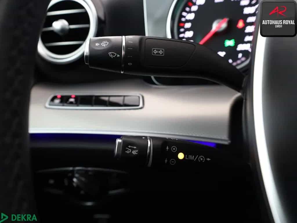 Mercedes-Benz E-Class 200 4M AVANTGARDE MULTIBEAM,360GRAD,DISTRO,AHK 03/2018-photo-12