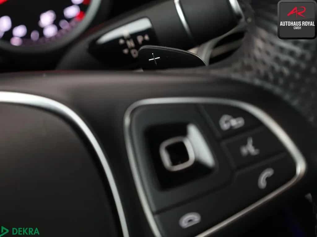 Mercedes-Benz E-Class 200 4M AVANTGARDE MULTIBEAM,360GRAD,DISTRO,AHK 03/2018-photo-14