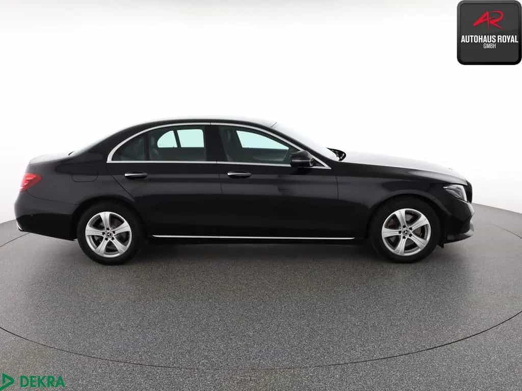Mercedes-Benz E-Class 200 4M AVANTGARDE MULTIBEAM,360GRAD,DISTRO,AHK 03/2018-photo-3