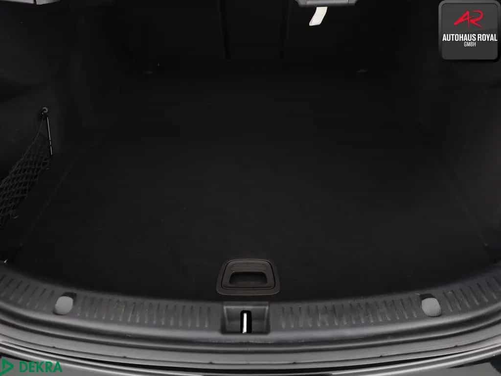 Mercedes-Benz E-Class 200 4M AVANTGARDE MULTIBEAM,360GRAD,DISTRO,AHK 03/2018-photo-9