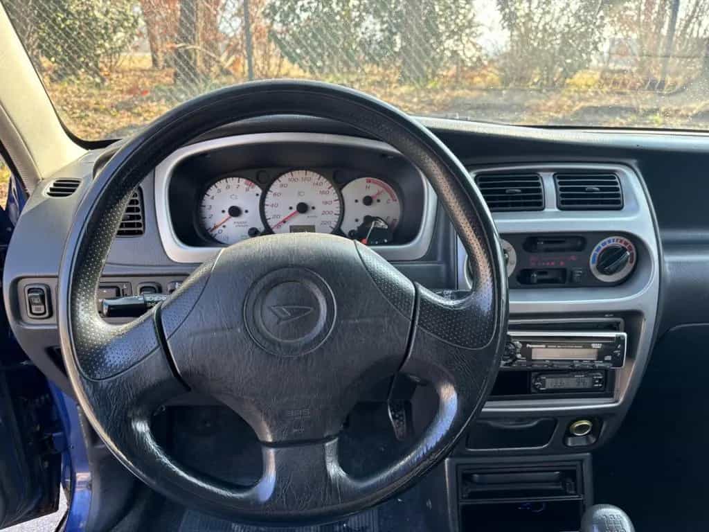 Daihatsu Sirion 1.3i 16V cat 4WD CX 102cv 01/2001-photo-10