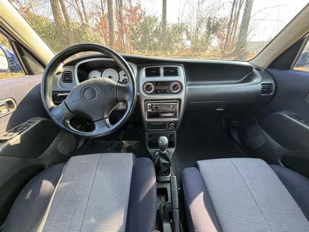 Daihatsu Sirion 1.3i 16V cat 4WD CX 102cv 01/2001-photo-8