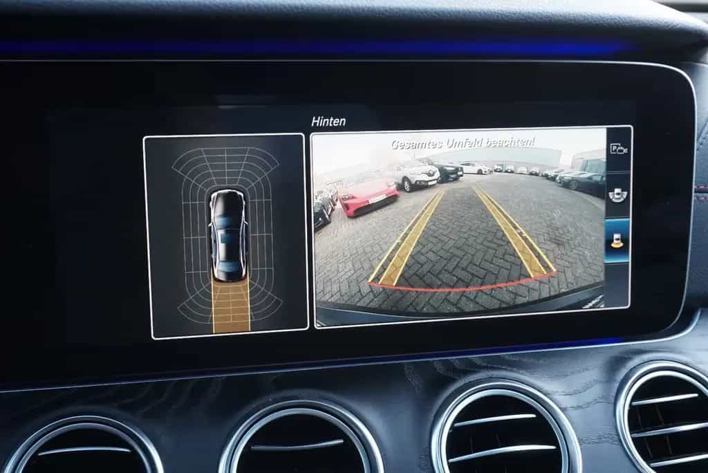 Mercedes-Benz E 43 AMG 4Matic RFK Widescr Multibeam Burmester 02/2017-photo-22