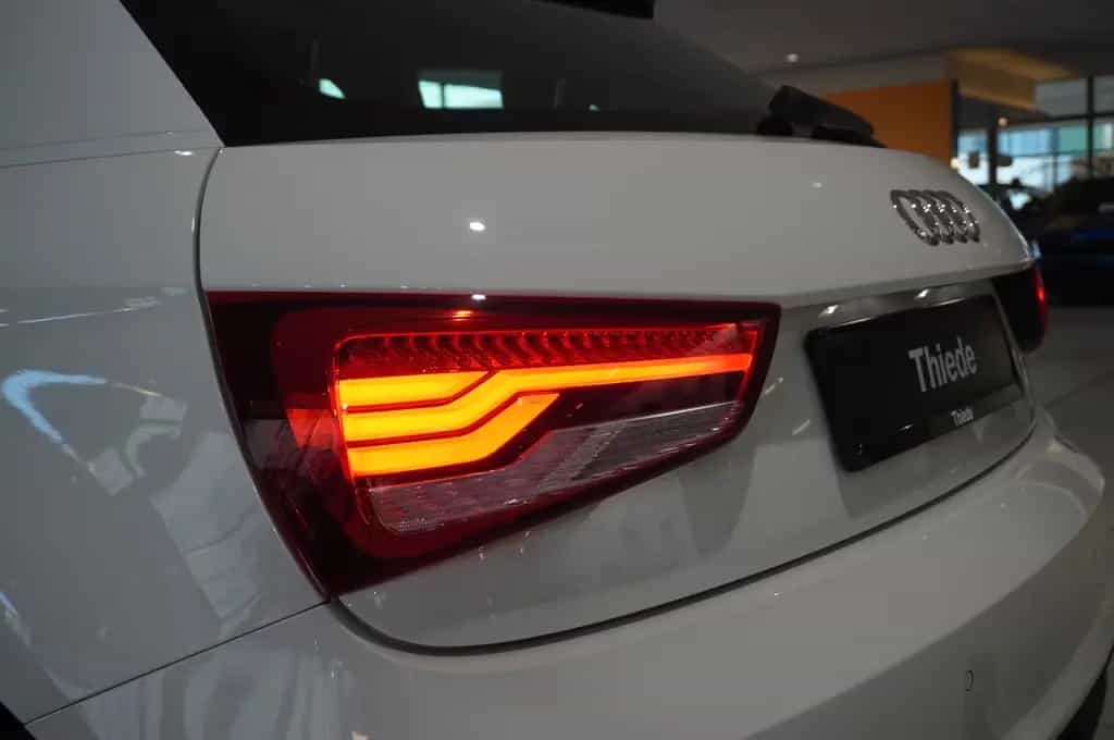 Audi A1 1.4 TFSI NAVI/BI-XENON/SHZ/SPORT/PDC/TEMP/AHK 06/2017-photo-12