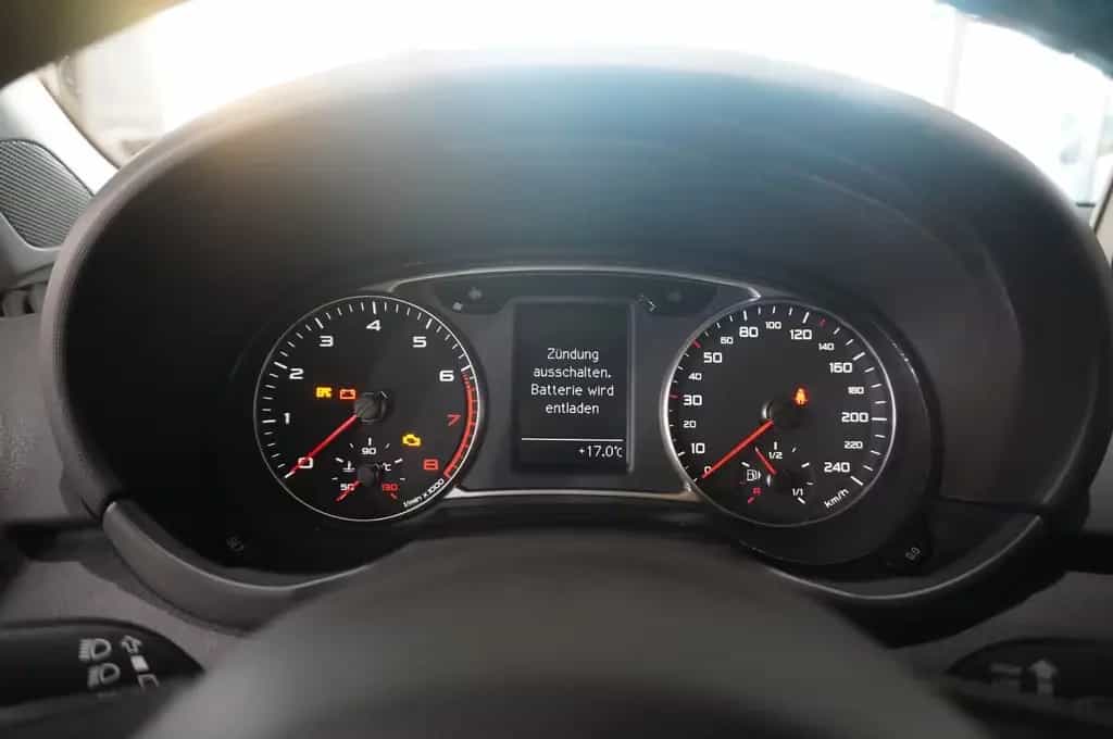 Audi A1 1.4 TFSI NAVI/BI-XENON/SHZ/SPORT/PDC/TEMP/AHK 06/2017-photo-17