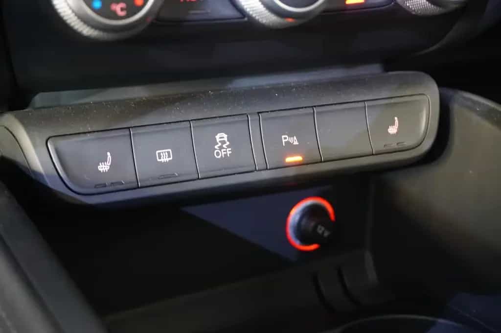 Audi A1 1.4 TFSI NAVI/BI-XENON/SHZ/SPORT/PDC/TEMP/AHK 06/2017-photo-29