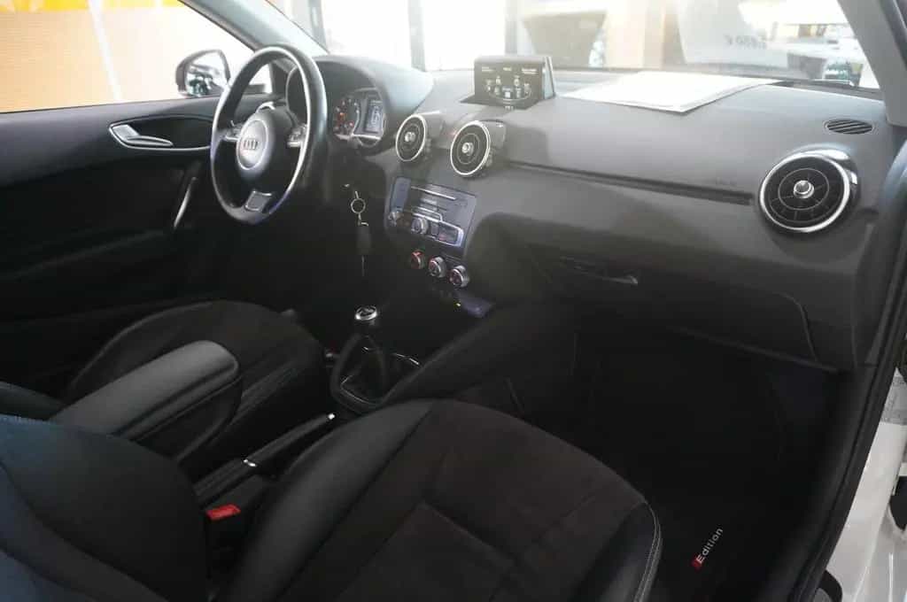 Audi A1 1.4 TFSI NAVI/BI-XENON/SHZ/SPORT/PDC/TEMP/AHK 06/2017-photo-33