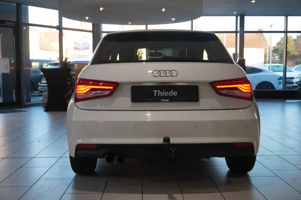 Audi A1 1.4 TFSI NAVI/BI-XENON/SHZ/SPORT/PDC/TEMP/AHK 06/2017-photo-8