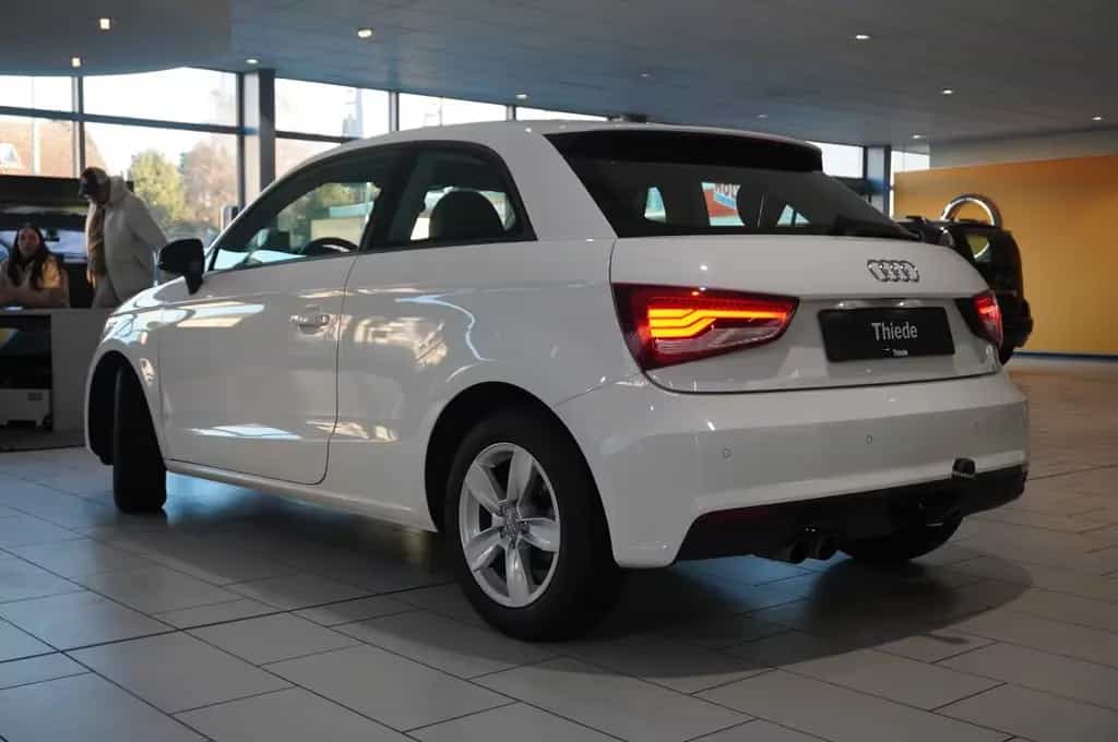 Audi A1 1.4 TFSI NAVI/BI-XENON/SHZ/SPORT/PDC/TEMP/AHK 06/2017-photo-9