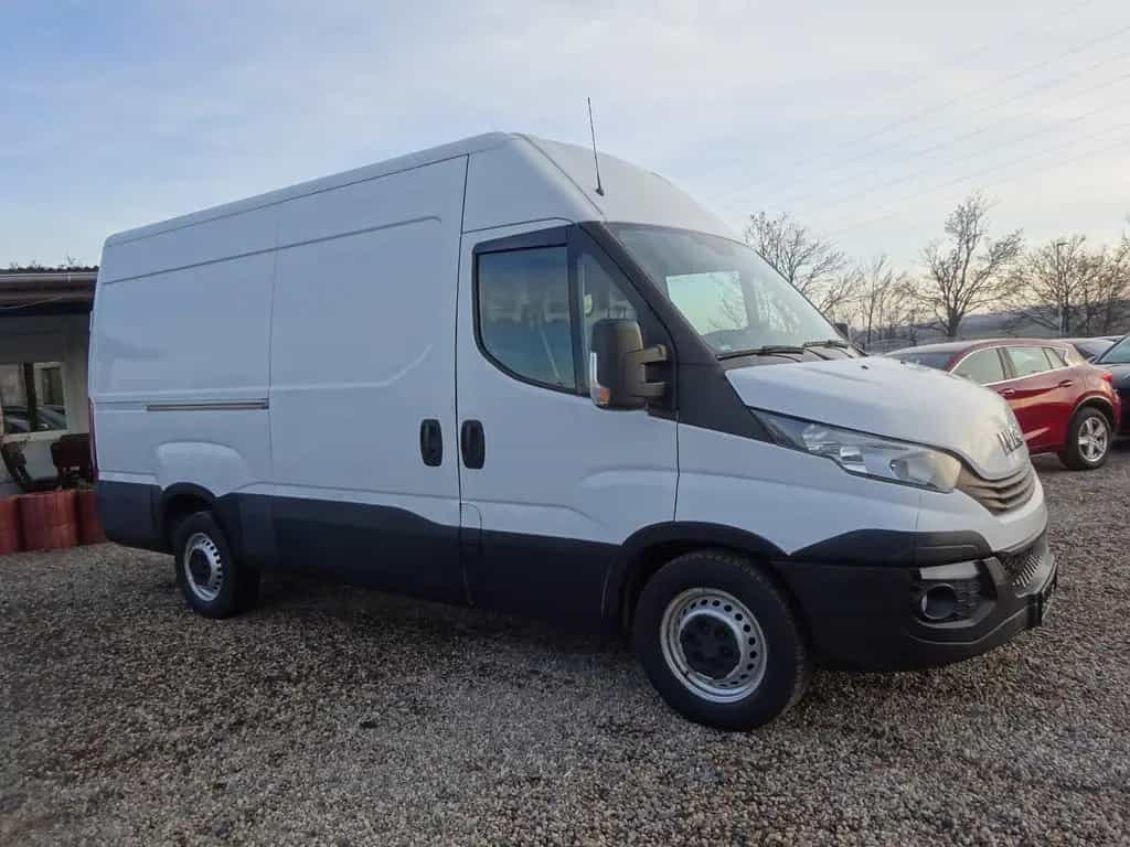 Iveco Daily Kasten HKa 35 S ... V Radstand 3520 L 11/2018-photo-2