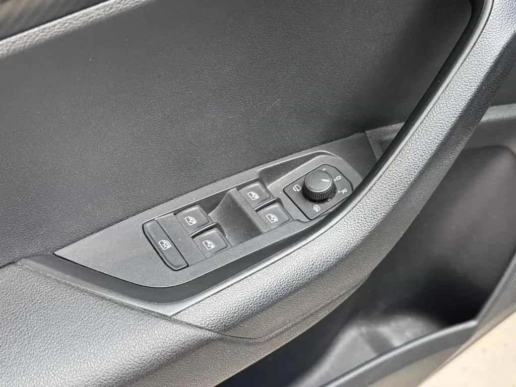 Skoda Karoq Sportline 4x4 DCC+AHK+Navi 03/2020-photo-19