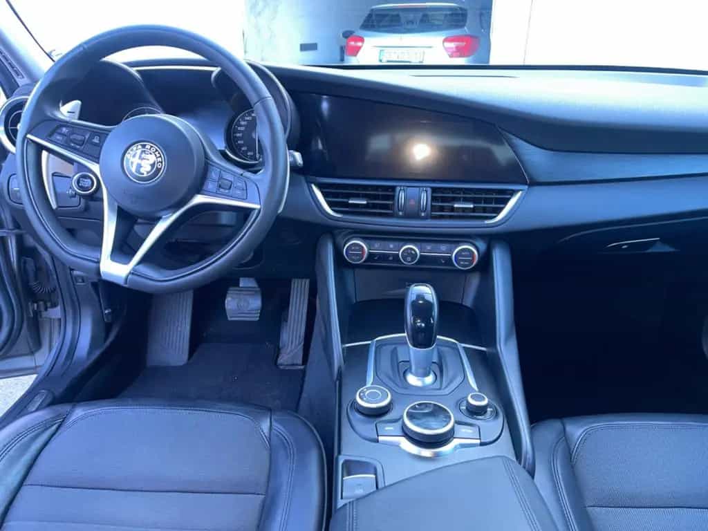Alfa Romeo Giulia Super Q4 Klima PDC 2HD navi F1 Schaltung 11/2016-photo-14