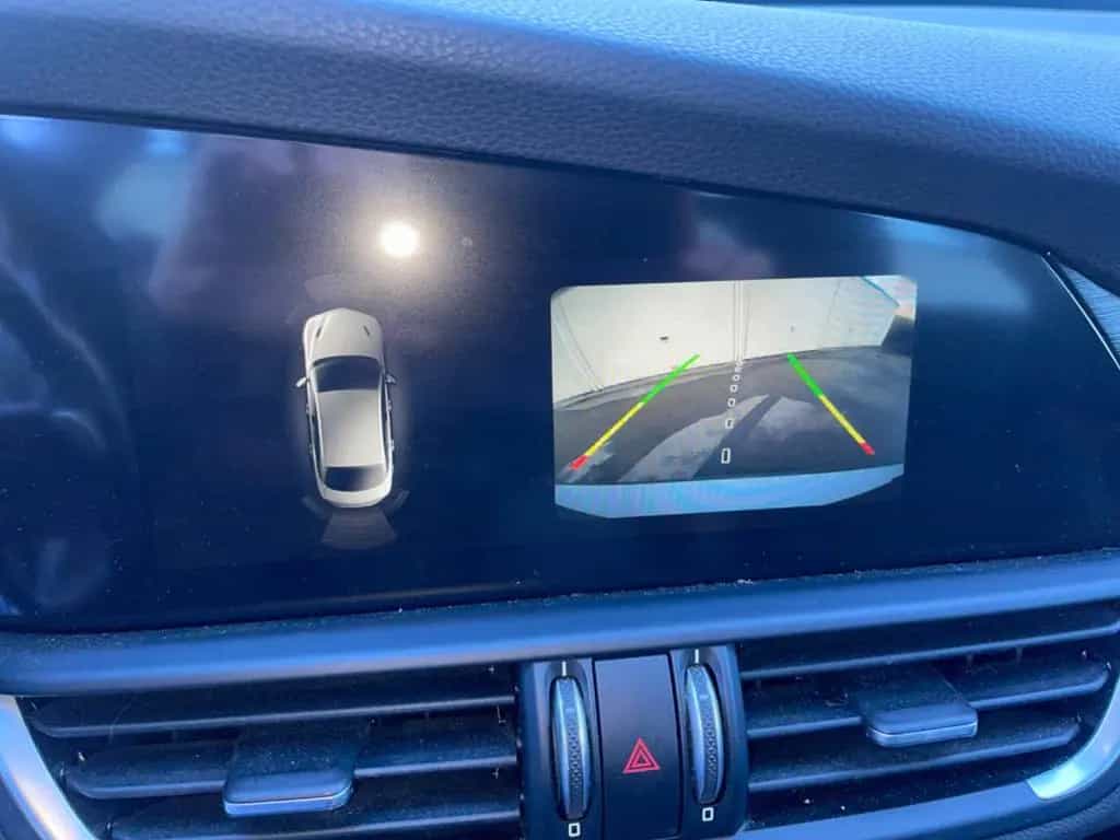 Alfa Romeo Giulia Super Q4 Klima PDC 2HD navi F1 Schaltung 11/2016-photo-17