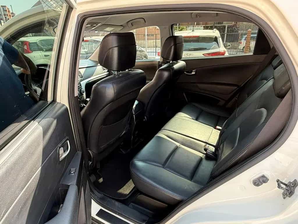 Ssangyong Korando 2.0 e-XDi 175 CV AWD AT Classy 11/2011-photo-5