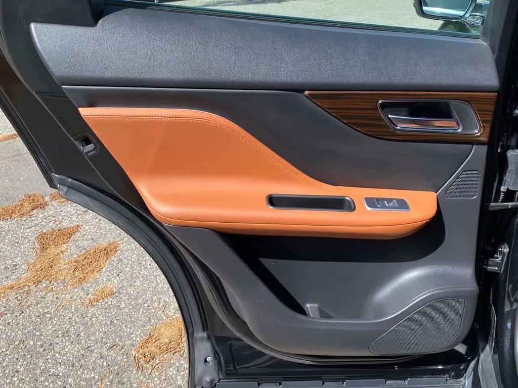Jaguar F-Pace F-PACE Portfolio AWD*KEYLESS*MEMORY*LEDER 12/2017-photo-18