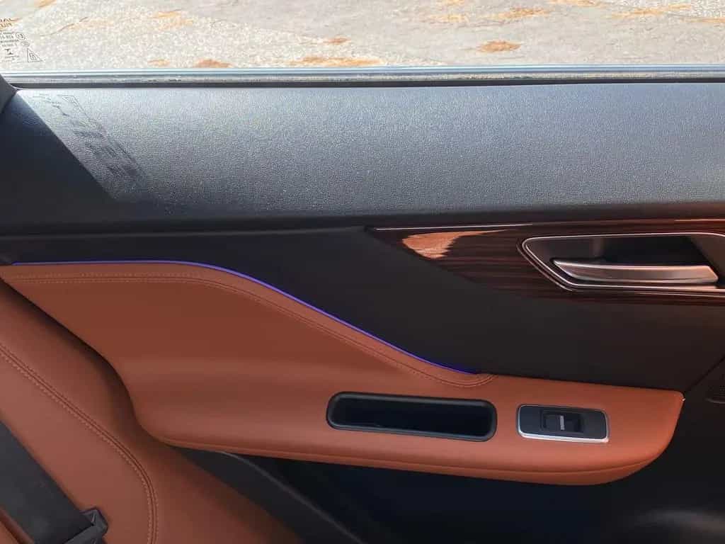 Jaguar F-Pace F-PACE Portfolio AWD*KEYLESS*MEMORY*LEDER 12/2017-photo-23