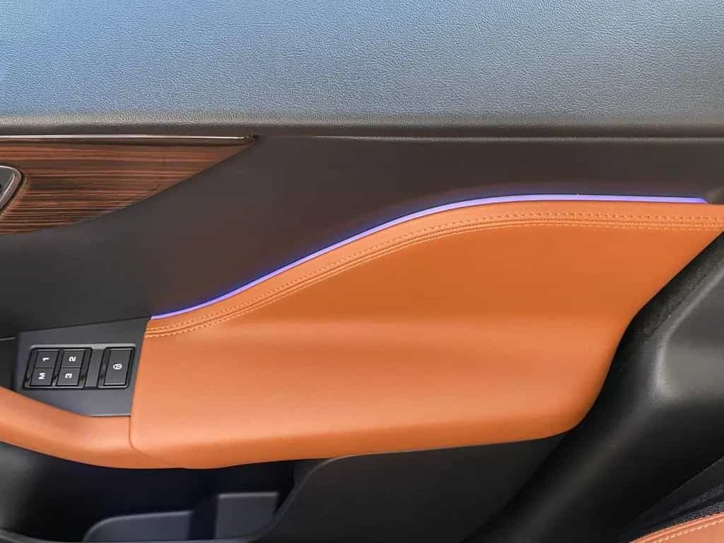Jaguar F-Pace F-PACE Portfolio AWD*KEYLESS*MEMORY*LEDER 12/2017-photo-29
