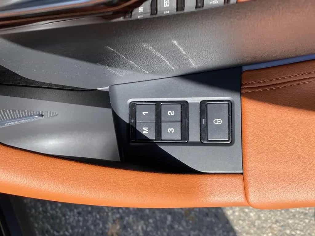 Jaguar F-Pace F-PACE Portfolio AWD*KEYLESS*MEMORY*LEDER 12/2017-photo-4