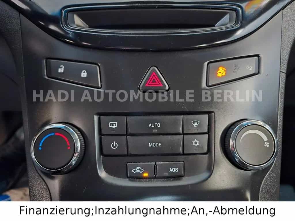 Chevrolet Orlando LT 1.8/Automatik/7 Sitzer/1 J.Garantie 09/2012-photo-19