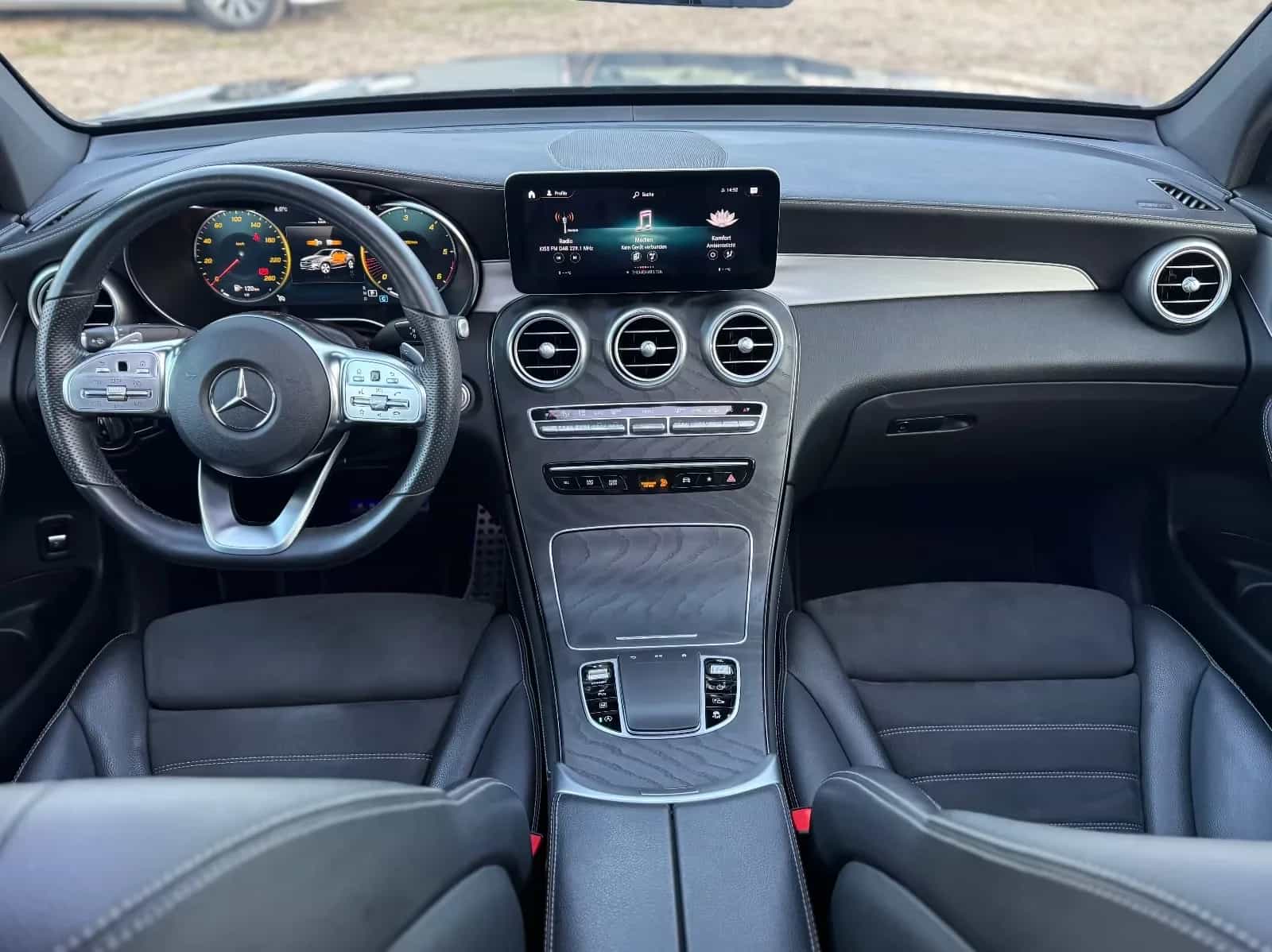 Mercedes-Benz GLC-Class 220 11/2020-photo-17
