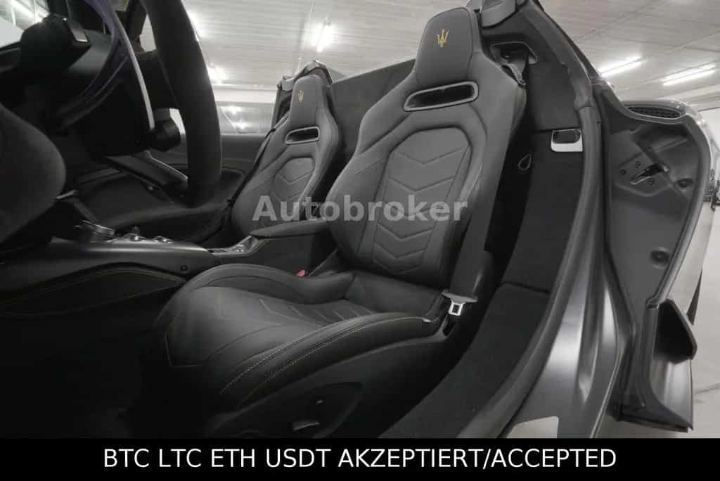 Maserati MC20 CIELO°INTER CARBON PAKET°LIFT°TOP ZUSTAND 04/2023-photo-17