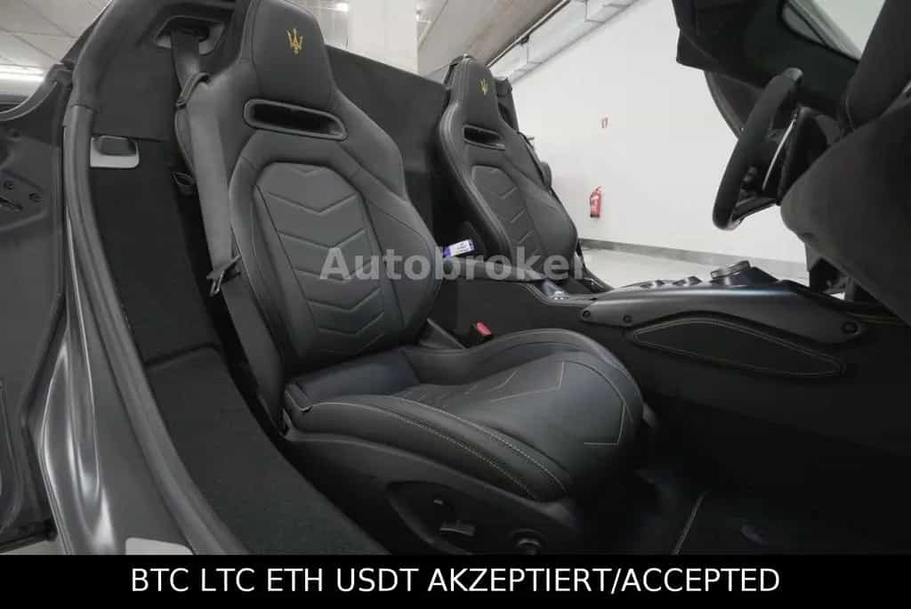 Maserati MC20 CIELO°INTER CARBON PAKET°LIFT°TOP ZUSTAND 04/2023-photo-18