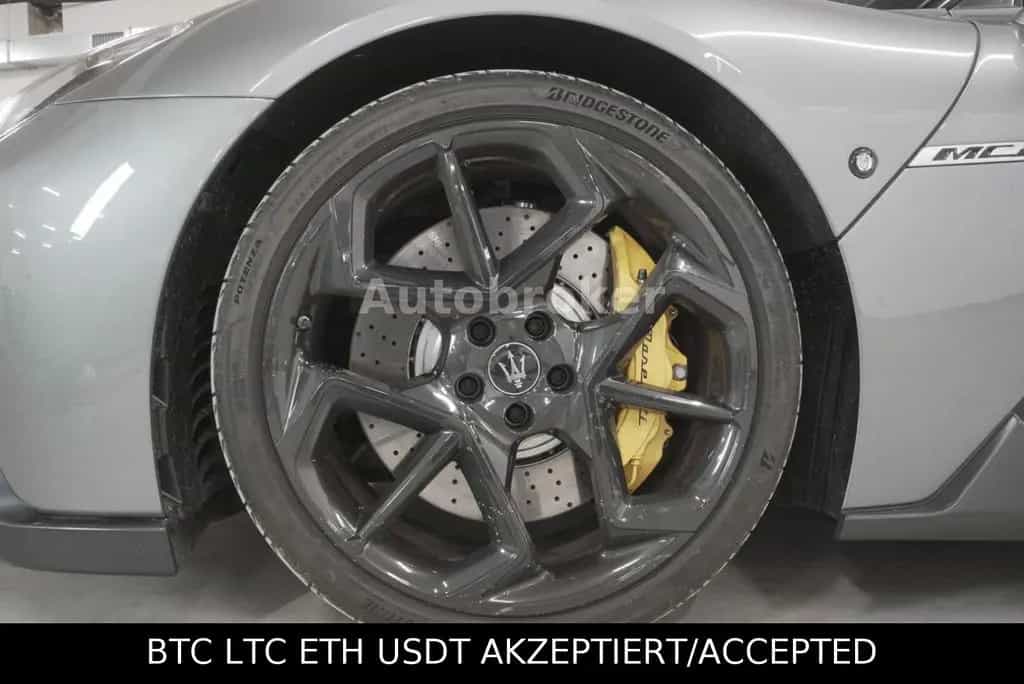 Maserati MC20 CIELO°INTER CARBON PAKET°LIFT°TOP ZUSTAND 04/2023-photo-9