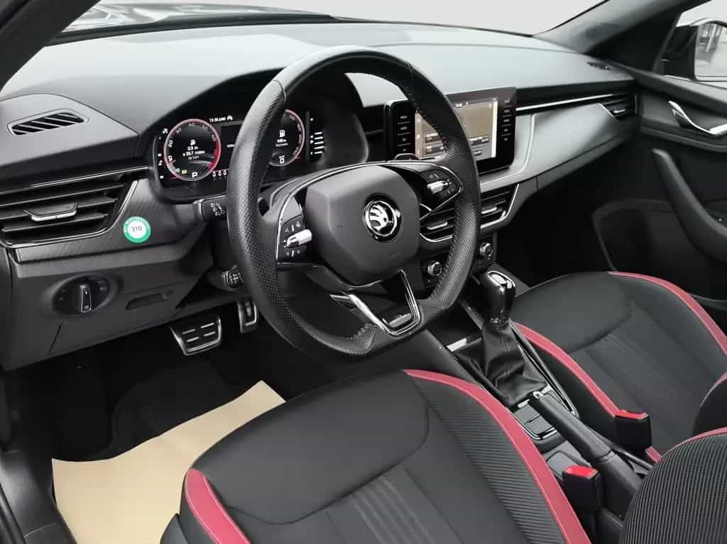 Skoda Kamiq 1.5 TSI DSG Monte Carlo VOLL-LED PANO NAVI 11/2021-photo-17