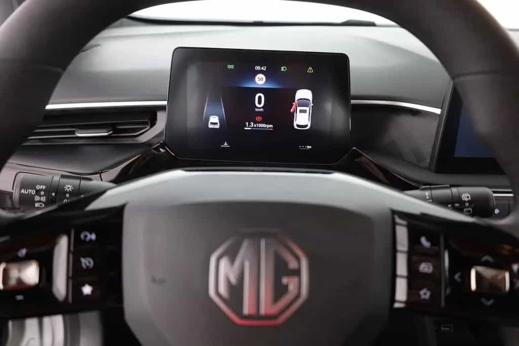 MG MG3 1.5 Comfort LED Navi Kamera Tempomat 10/2025-photo-18