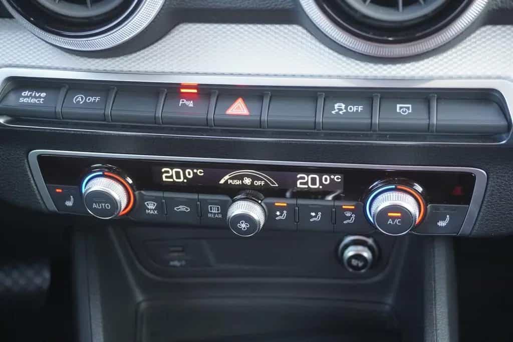 Audi Q2 35 1.5 TFSI S-Line LED Navi Digitales Cockpit 06/2021-photo-15