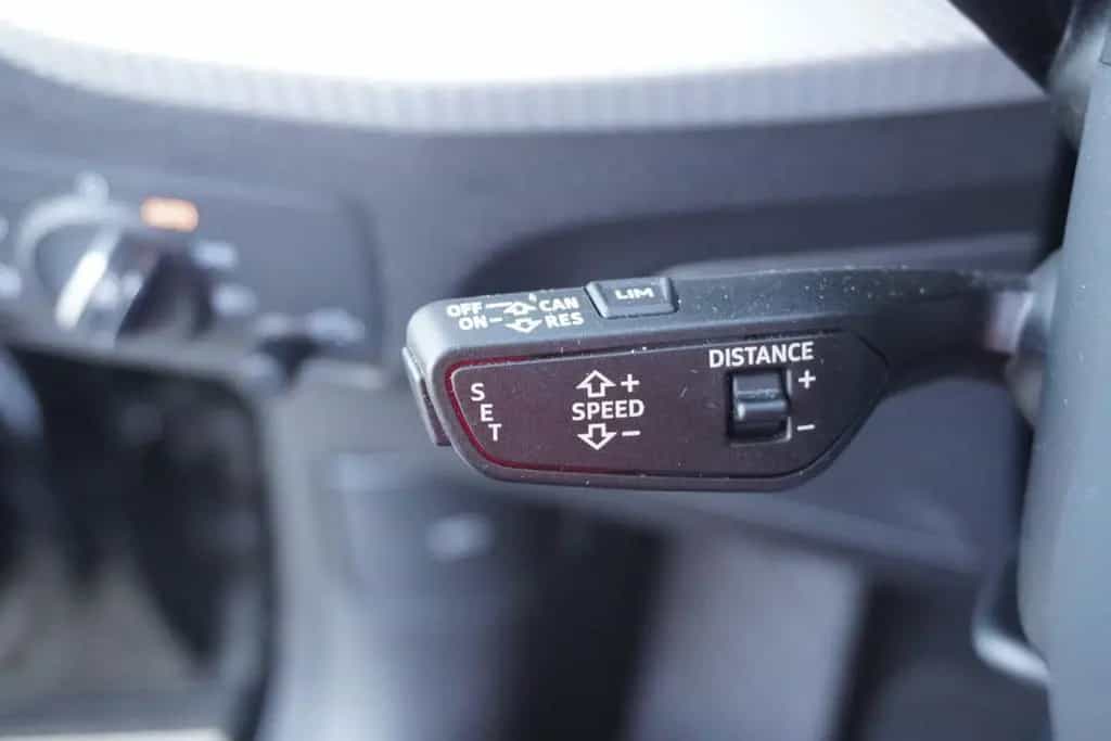 Audi Q2 35 1.5 TFSI S-Line LED Navi Digitales Cockpit 06/2021-photo-25