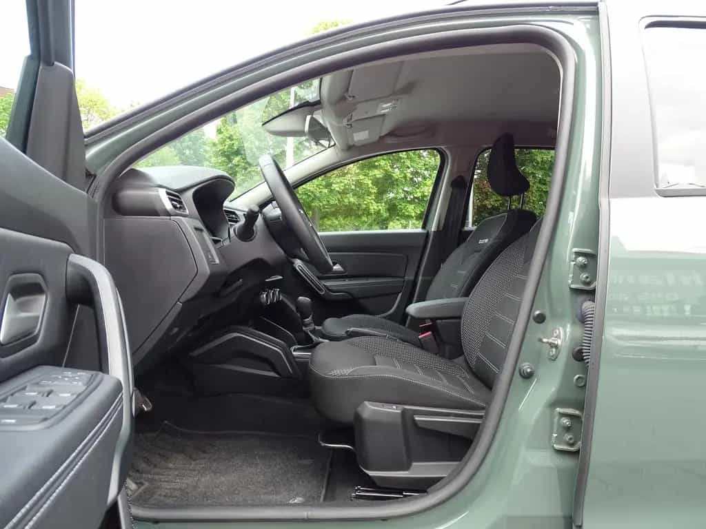 Dacia Duster II 1.3 TCE Journey LED Navi Totwinkel DAB 12/2022-photo-23