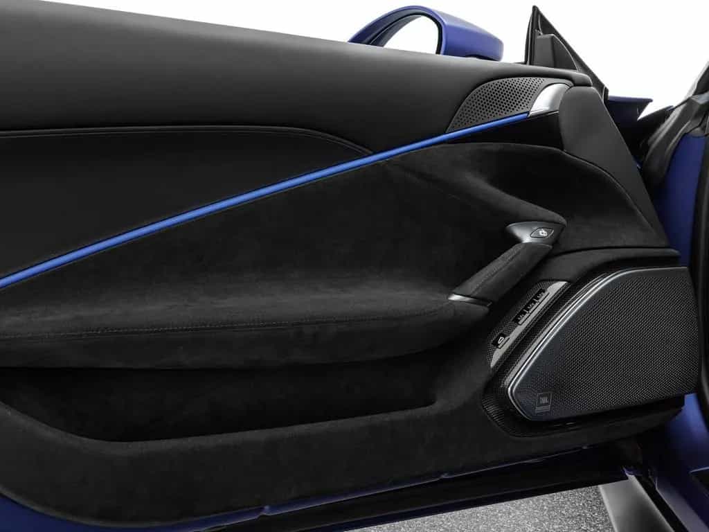 Ferrari Roma Spider 06/2024-photo-21