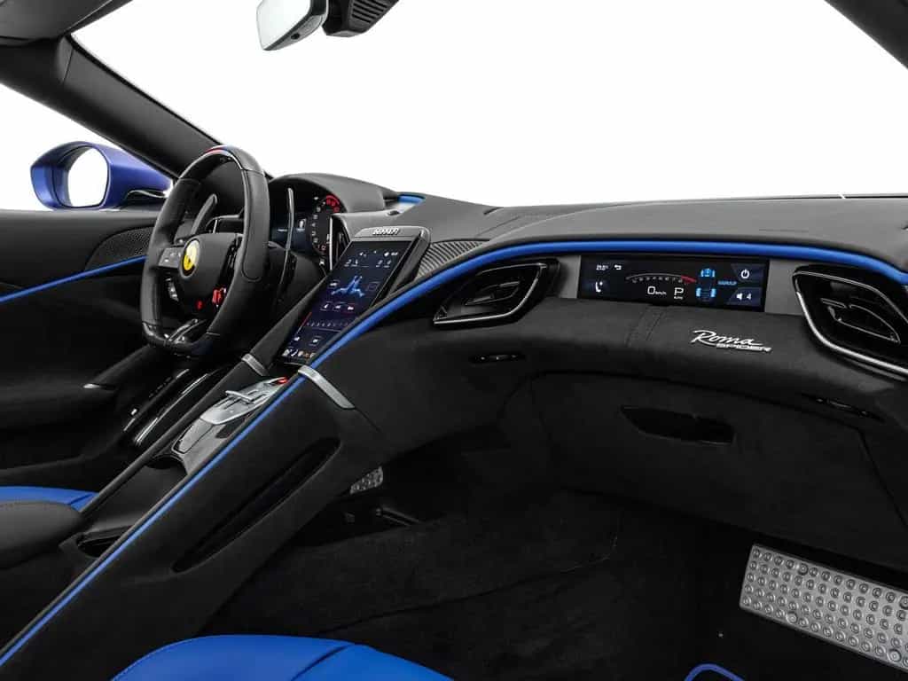 Ferrari Roma Spider 06/2024-photo-24