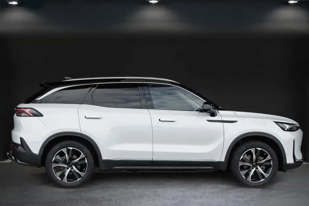 BAIC Beijing X75 X75 AHK*1.Hand*Unfallfrei*Service NEU* 03/2025-photo-7
