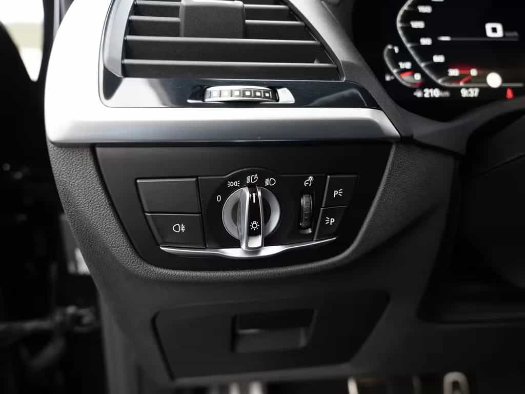 BMW X4 05/2021-photo-27