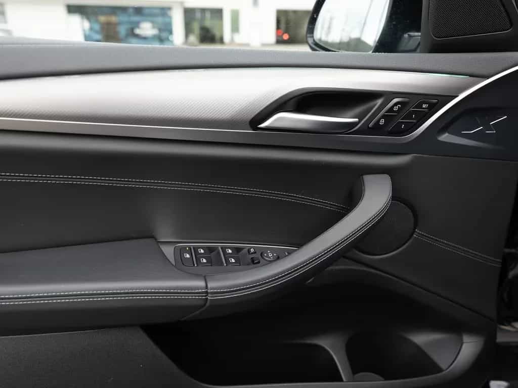 BMW X4 05/2021-photo-30