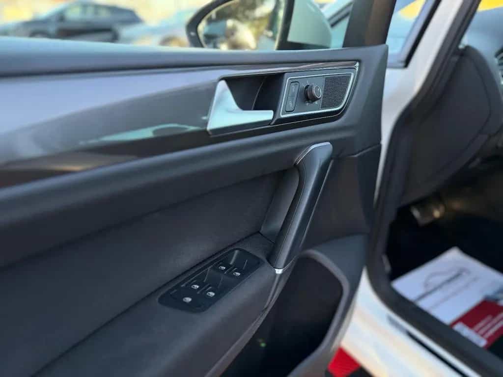Volkswagen Golf Sportsvan 1,5 TSI VII Join * R-Line*LED*ACC 03/2019-photo-23
