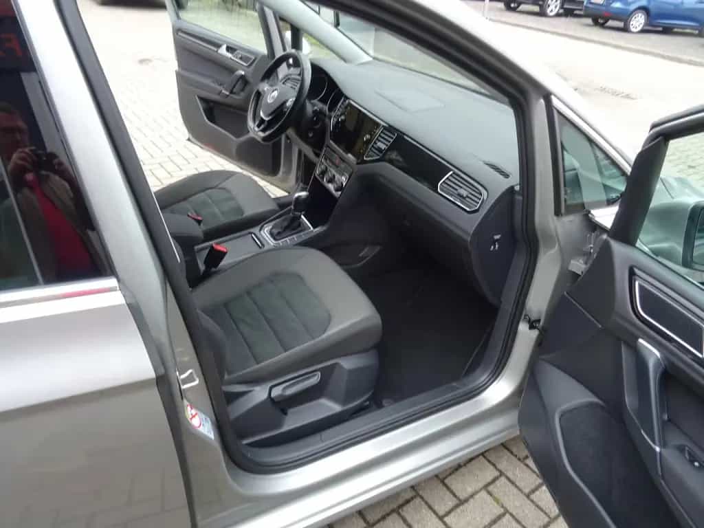 Volkswagen Golf Sportsvan 1.5 TSI Highline DSG Navi SHZ *32 01/2018-photo-11
