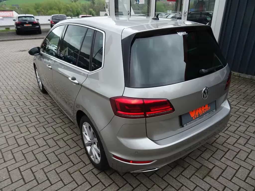 Volkswagen Golf Sportsvan 1.5 TSI Highline DSG Navi SHZ *32 01/2018-photo-3